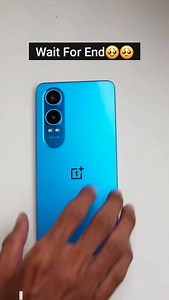 1M views · 10K reactions | Green Line Display Hack Fix ✅ . . . #working #phone #update #shorts #solution #tipsandtricks #techtips #techreel #greenscreen #green #mobiledisplay #display #problemsolved #helpfultips | Thrive Sensie | Facebook