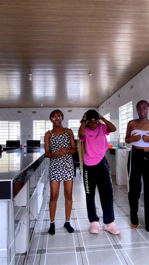 EMMA (@__yellow__bloom__)’s videos with original sound - Azie.Dee.Ang 🌸