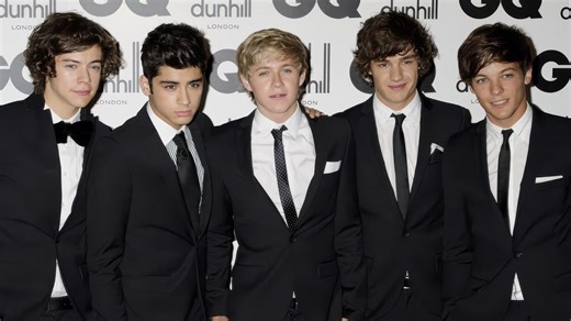 【双人超级加急充电专场|one direction的reaction】怎么能做到每首歌都能这么好听！！！五个人是最棒的团队！！！