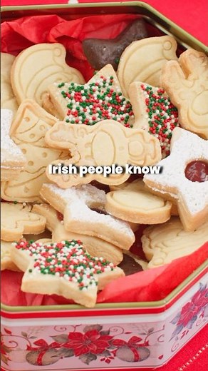 The Easiest Christmas Shortbread (3 Ingredients!)