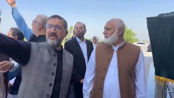 Prof. Dr. Niaz Ahmad Akhtar, Chairperson Higher Education Commission, Pakistan, alongwith Prof. Dr. Adnan Noor Mian, Vice Chancellor, Information Technology University, Deans and Senior Management… | Information Technology University