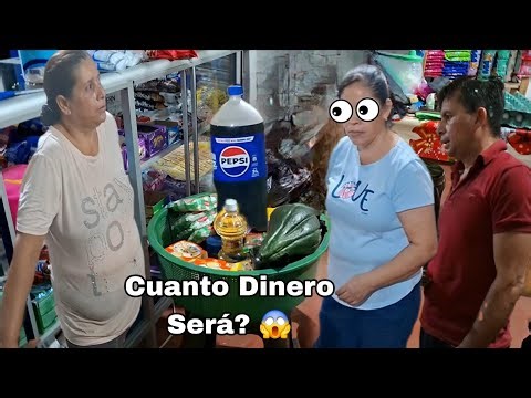 We bought a huge amount of groceries at Doña Esperanza's little store 😲 Happy with her sale 🥺