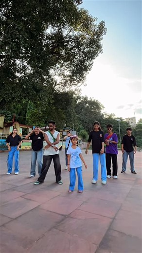 GROOVE DANCE STUDIO SRINAGAR [GDS] on Instagram: "Something 🌹with -@groove_dance_studio_srinagar Choreography - @aviiiiiii_ok Camera :- sachin patwal @mikasingh #something #dancevideo #viral #hiphopmusic #explore #viralvideos #hiphop #trendingreels"