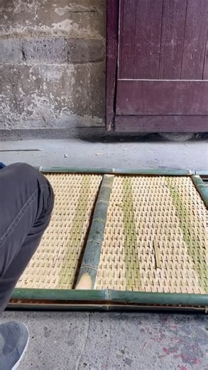 11K views · 103 reactions | Bamboo Arts Handmade Weaving Bamboo Mat Process : Bamboo Arts https://www.youtube.com/@bambooartskh #BaeBamboo | Bae Bamboo | Facebook