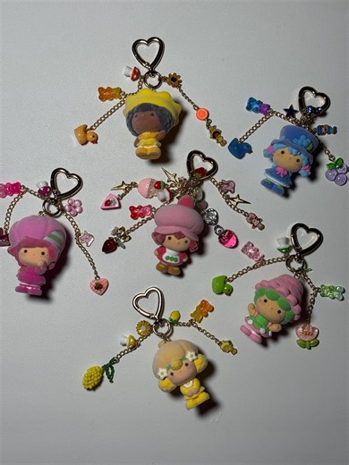 Strawberry Shortcake Inspired Keychain – Retro Kawaii Bag Charm, Gold Heart Clasp - Etsy