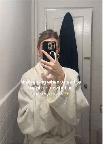 Chloe's NYC Fashion: Style Inspiration for the Modern Girl