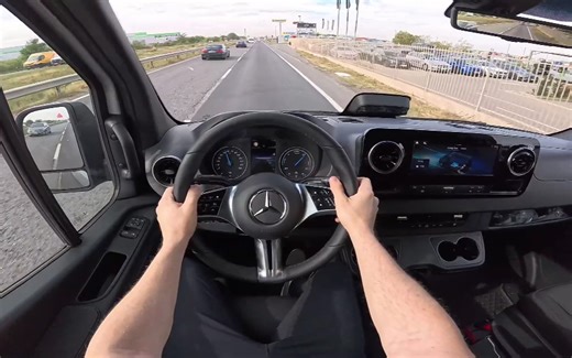 2024款梅赛德斯奔驰Sprinter EV 第一视角试驾