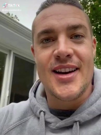 Alexander Dreymon (@alexanderdrz)’s videos with original sound - Alexander Dreymon | TikTok
