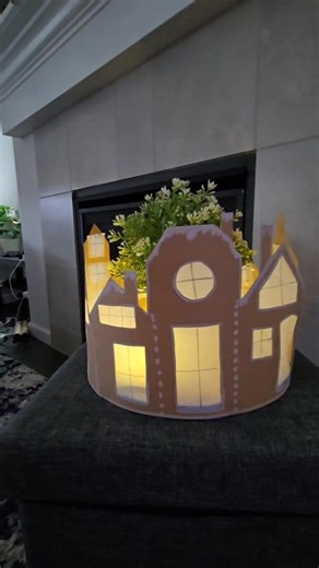In this video, I’m making a round gingerbread-style village using simple cardboard, colors, and a few decorative touches. This project is perfect for Christmas décor, table centerpieces, or a fun holiday craft with kids. Watch how simple cardboard turns into a magical little village full of charm and Christmas vibes. Try this budget-friendly craft and light up your festive corner! 🎅🌟#GingerbreadVillage #CardboardCraft #ChristmasDIY #HolidayDecor #BestOutOfWaste #ChristmasVillage #DIYChristmasD