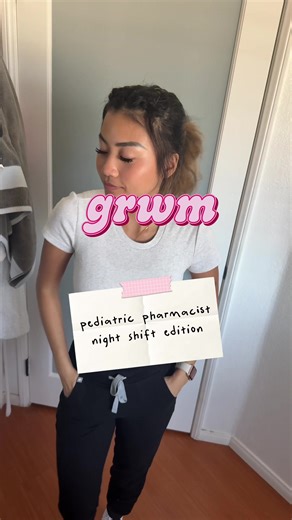 usually double fisting a coffee & a 64 oz water bottle #pediatricpharmacist #healthcare @wearfigs @Aritzia @Nike