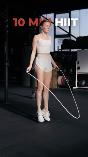 👆🏻 Full HIIT workout with beginner friendly jump rope tricks #fitness #cardio