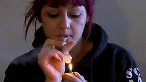 Watch Addicted Season 1 Episode 2 - Klea