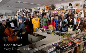「4K」Hadestown: NPR Music Tiny Desk Concert（小桌子音乐会）