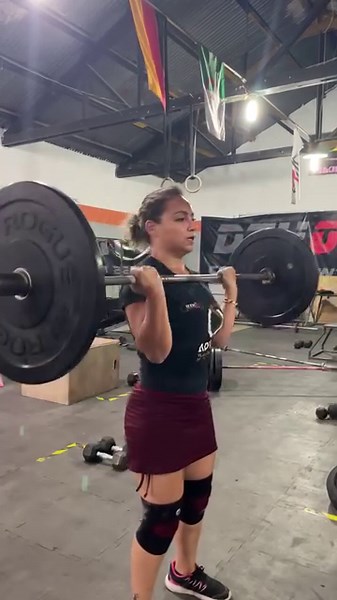 •10 BoxJump •10 DB Seesaw Press (30/20) •10 Curl Bicep (95/65) / AMRAP 12 . . . . . . #DTH07 #DTH07CT #Cross #Fit #CrossTraining #FuncionalTraining #Fittest #ForTime #functionalfitness #Functionalworkout #wodlife #Wod #barbell #metcon #Amrap #Tabata #EMOM #Burpe #lovefit #power #powerlifting #strengthandconditioning #weightlifter #herowod #EntrenamientoFuncional #dumbbells #RogueFitness #assaultbike #Workout #Fitness | DTH07 Cross-Training