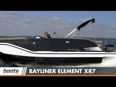 Bayliner Element XR7: Boat Review / Performance Test