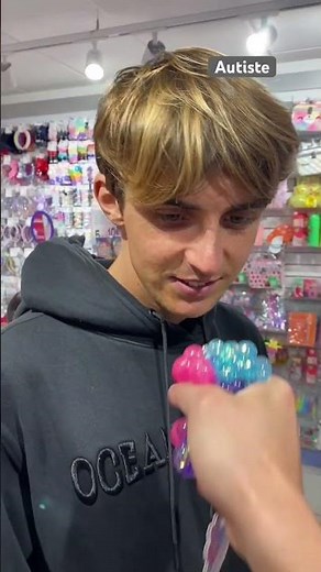 On essaye des textures rigolotes #autisme #autiste #tsa #shorts