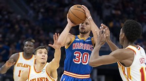 Steph Curry makes NBA history, passing Ray Allen for most three-pointers made