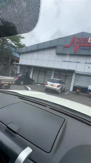 7.2K views · 28 reactions | Toyota IsT inafanana bei na C class. Utachukua C class au IST #toyotaist #toyota #benz #mercedesbenz #jasmincars #hasmin | JasminCars | Facebook