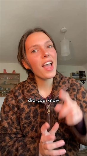 Why not switch out the sign I don’t have in British sign language for this one instead! It carries the same meaning! Challenge yourself to practice using this word every day and improve your British sign language this week! ￼#bsl #signlanguage #britishsignlanguage #deaf #sse #sign | Adeleonova