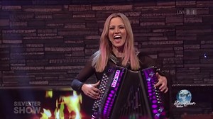 2.1M views · 65K reactions | MELISSA NASCHENWENG " Weisst eh " ❤️ Schlager Volksmusik  Schlagerparty 李 | German Music Deutsche Musik Música Alemana of All Styles by Dimitri Caubet | Facebook