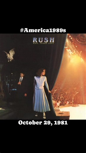 RUSH “Exit… Stage Left” (Released Oct. 29, 1981) Before streaming, we gathered around TVs and picture-disc turntables — and Rush’s Exit… Stage Left was a weekly event. Speed, skill, and those 80s lights blazing through the screen. If you were there, you know: this wasn’t just a live album — it was a rite of passage. ⚡️📼 PLEASE SUBSCRIBE TO Welcome to the 1980s!!! www.Facebook.com/America1980s/Subscribe #Rush #ExitStageLeft #ProgRock #1980sMusic #MTVGeneration #LiveRock #VinylMemories #ConcertEn