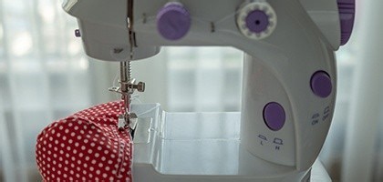 🥇 Meilleures Mini Machines à Coudre Portatives 2026 - Test et Comparatif