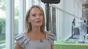 After my keynote at the World Bank, the media team grabbed me and said, “In your talk, it was fascinating what you shared about women transforming the food system. Can you share a bit more?” So here’s that uncut take. They’ve edited it down for their social channels which I will share soon too. I can’t imagine working on anything else 💛🙏🏼🌎💫 | Robyn O'Brien