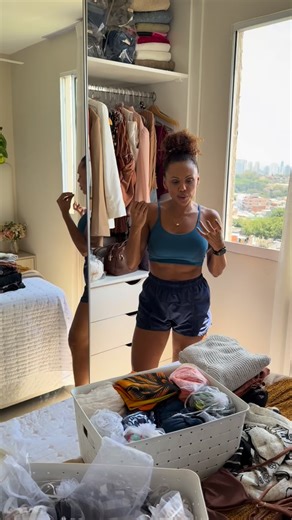 Priscila Vieira da Silva on Instagram: "✨ O dia da organização virou o dia do “gente, acabou tudo!” 😂 Eu só queria colocar a casa em ordem… e descobri que meu estoque tava ZERO! A sorte é que a Drogaleste tá com a Black Oficial rolando — e eu aproveitei pra repor TUDO com preço bom! 🛍️ Tem de tudo: dermo, cuidado diário, itens pra casa, skincare… e vários achados com descontão 👀 E dá pra aproveitar na loja, no site ou pelo telefone. Olha esses preços mana: Neosaldina Muscular Max c/16 De R$28