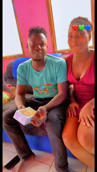 Unboxing a New Smartphone: Exciting Features Revealed