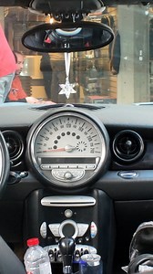 Mini Cooper Android Upgrade! 🚗💨 عارف إن الـ Mini Cooper مش مجرد عربية، دي "لايف ستايل".. وعشان تكمل الرفاهية، محتاج تكنولوجيا تليق بيها! ✨ دلوقتي تقدر تحول طبلون عربيتك لمركز ترفيه متكامل مع شاشة أندرويد ميني كوبر الأصلية: ✅ دعم كامل لـ Apple CarPlay & Android Auto. ✅ وضوح عالي جداً وشاشات IPS ضد الانعكاس. ✅ متوافقة تماماً مع أزرار الطارة (Multi-function) ونظام العربية الأصلي. ✅ أسرع نظام تشغيل بدون أي "لاج". ✅ مخرج لكاميرا خلفية وGPS دقيق جداً. شياكة الميني كوبر كملت.. والتنفيذ عندنا بأعلى دق