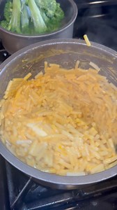 25M views · 415K reactions | A classic daycare/childhood meal ✨••••#macandcheeseandhotdogs #macandcheese #hotdogs #dailymealideas__ #lifewithhan #daycareprovider #inhomedaycareprovider #inhomedaycare #daycarevideos #daycare #kidsmealideas #easykidsmeals #kidsmeals #fyp #food #foodvideos #meals #trending #kidslunches #kidslunchideas | Hanah Solum | Facebook