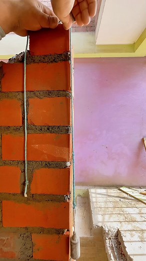 209K views · 2.5K reactions | Así de fácil es usar la plomada… pero algunos prefieren seguir arruinando casas 臘‍♂️隣” #construcciones #albañiles #gasfiteria #juve3dstudio #kristianvlogs | Kristian vlogs | Facebook