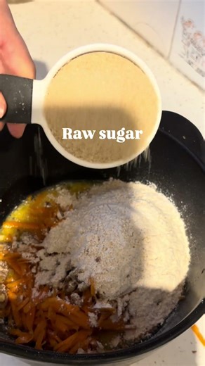 Come bake with me a carrot cake #baking
