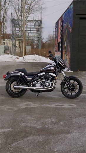 THE DYNA DUDE on Instagram: "1992 FXR $15,500. Beautiful bike, lots of new parts and work done. Engine JUST resealed at HD with receipts. Runs and rides amazing, very clean. 80” Ev27 Cam Ultima Ignition Thunderheader Carb rebuilt Arlen ness air cleaner Race tech gold valve internals up front Legends 14 revo rear Brand new Vulcan chain drive Brand new Michelin tires Moto Gadget Bluetooth electrical system with gear indicator Big Al’s risers and bars OEM HD 1/4 fairing Brembo brakes up front Bagge