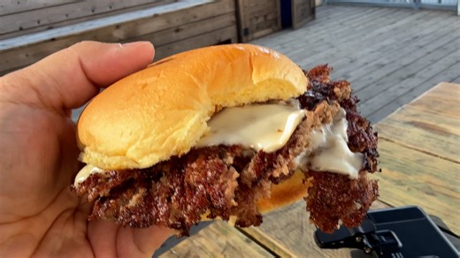 I’m in Austin, Texas, and in the video I try what is possibly the best burger in the city — from BB’s food truck. #AustinTexas #AustinFood #BestBurger #FoodTruck #TexasEats | Strictly Dumpling