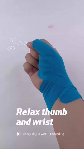 Kinesiology Tape to Loosen Thumb and Relieve Wrist Pain
