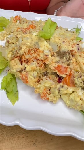 Omi Hopper 🇵🇷 on Instagram: "Another staple: Puertorican Potato Salad Al estilo de Omi … Let me start a poll here, are you team Manzana?"