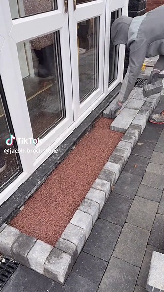 Crisp Cuts in Landscaping Using TRACER Tool