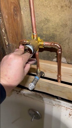 INSTALL NEW DELTA TUB AND SHOWER VALVE - Manteca