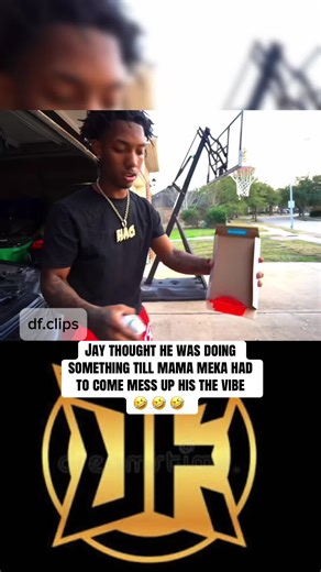 She started questioning him about the garbage bags deado@Imbadkidjay @Tlovejtk #badkidjay #badkidjayclips #fyp #fypシ゚viral #foryoupage