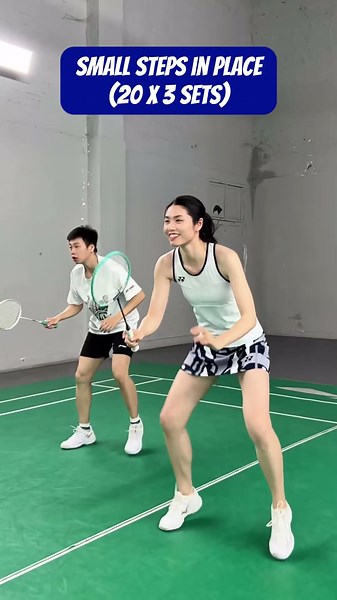 4 variations of badminton footwork