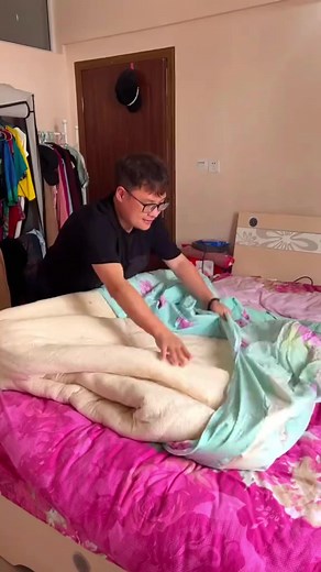 Giường hamburger siêu ngon !!! #decor #decorwithhappy #caitaonha #caitaonhacu #handmade #dohandmade