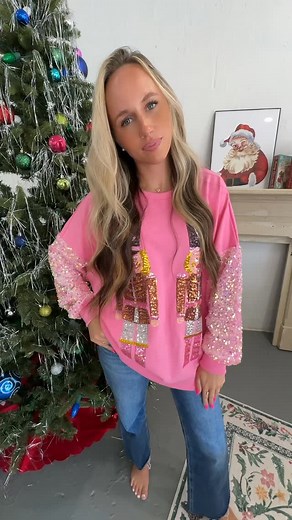 We loveeee a pink Christmas 勺 Shop all things Christmas on our “Merry Everything” tab | Dash Forward | Facebook