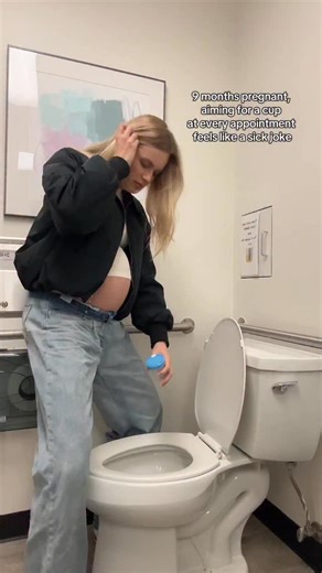 dear doctors, I have not seen the lower half of my body since September. // #thirdtrimester #9monthspregnant #doctorsappointment #doctorsoffice #peeingmypants | Megan Irminger