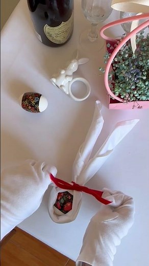 How to fold a napkins for Festive Easter Table