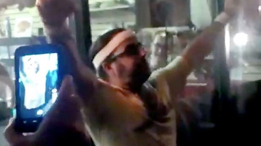 Cockroach-eating contest winner dies in Miami - video