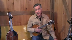 Kentucky KM-272 Artist Oval Hole A-Style Mandolin – Transparent Amber – Solid Spruce Top, Maple Back & Sides, Rosewood Fingerboard – Professional Mandolin for Beginner and Advanced Players