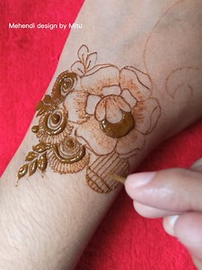 33K views · 940 reactions | Simple mehndi design for front hands || Easy henna tutorial || Mehandi Designs | Mehendi design by Mitu | Facebook