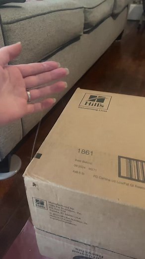 The cloud gender reveal box diy. #cloud #genderreveal #diy #genderrevealbox