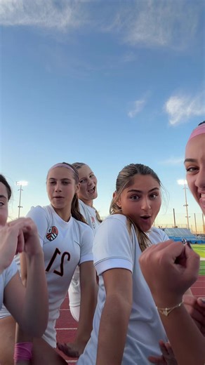 Dubs #bhhsgirlssoccer #soccerplayers #varsity #fyp #LFG | girl soccer